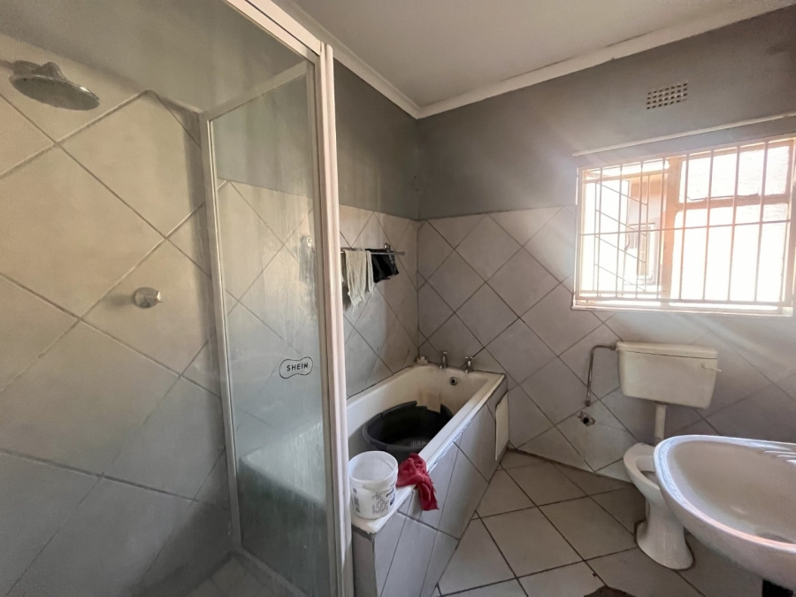 3 Bedroom Property for Sale in Bloemfontein Free State